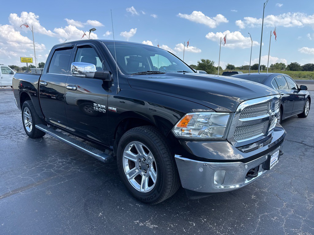 2017 RAM 1500 Image 3