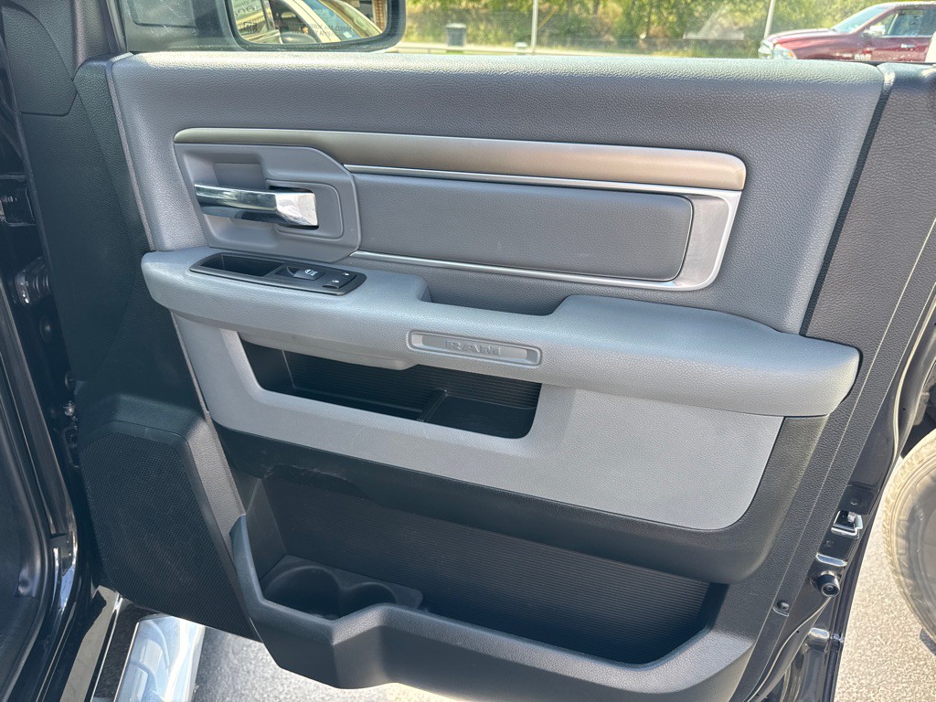 2017 RAM 1500 Image 13