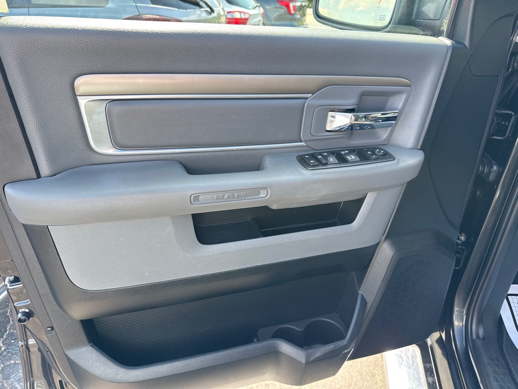 2017 RAM 1500 Image 17