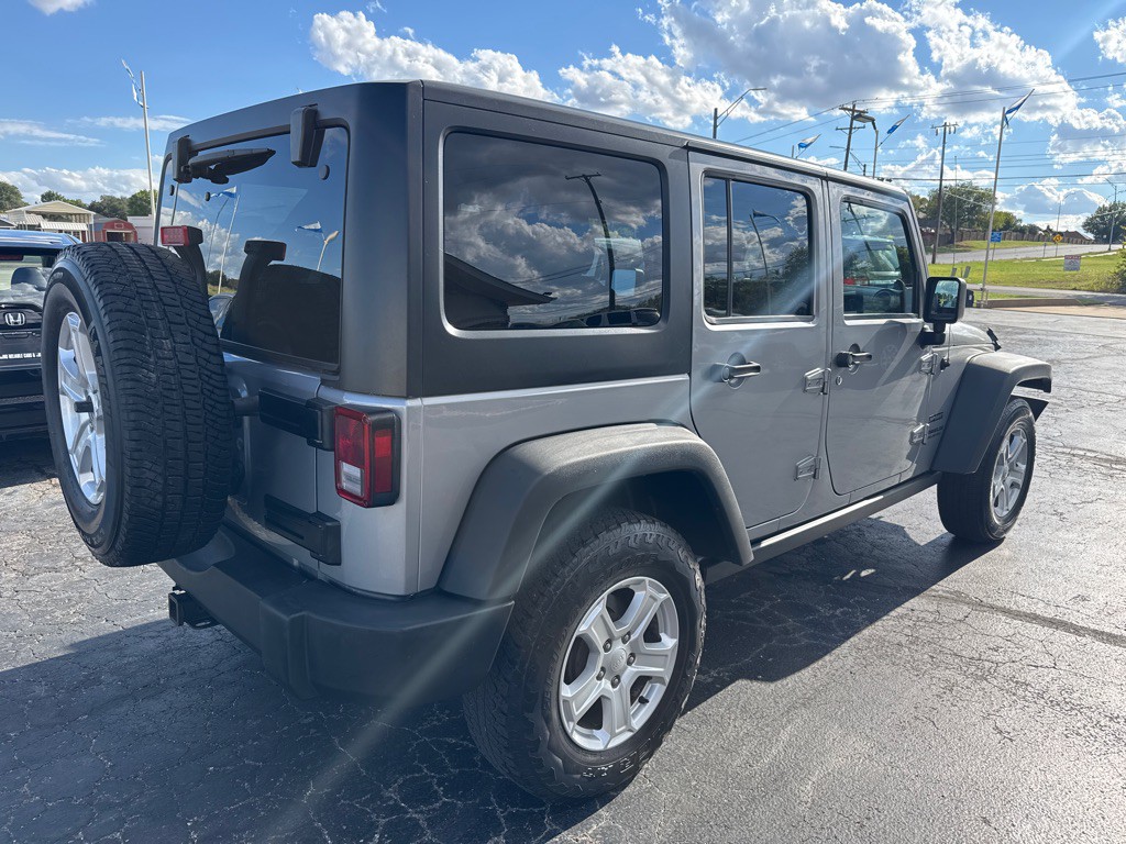 2014 Jeep Wrangler Unlimited Image 8