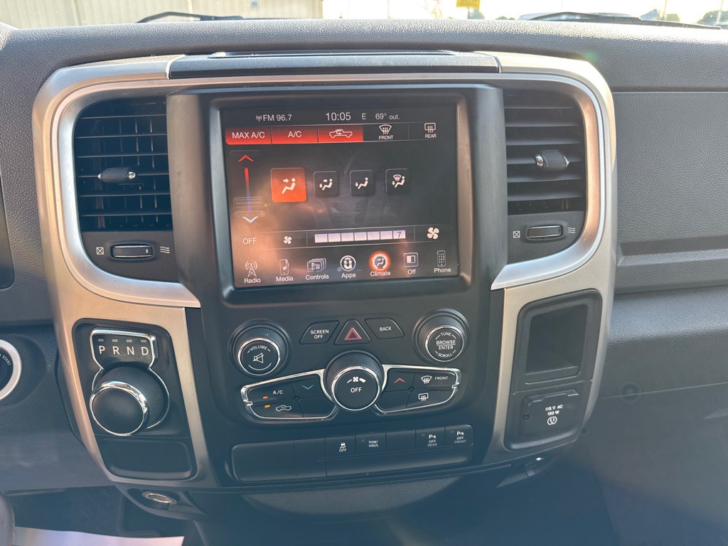 2014 RAM 1500 Image 18