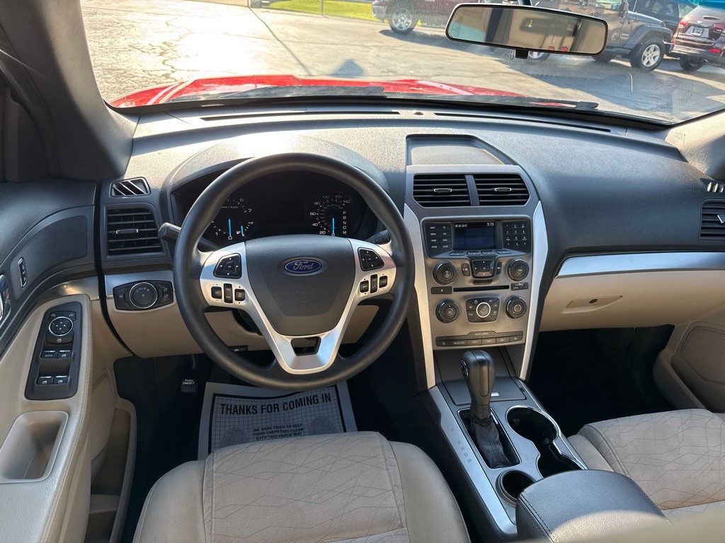 2015 Ford Explorer Image 17