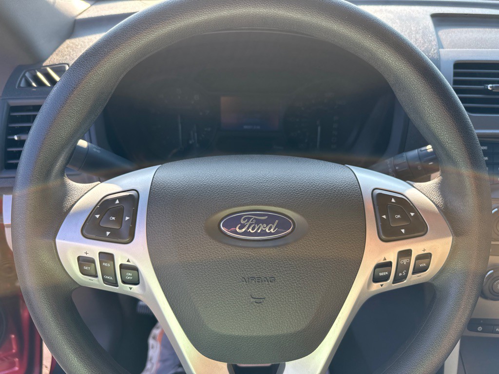 2015 Ford Explorer Image 22