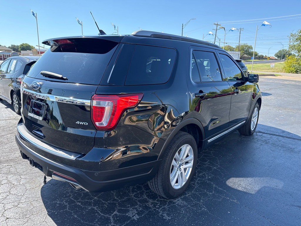 2018 Ford Explorer Image 4