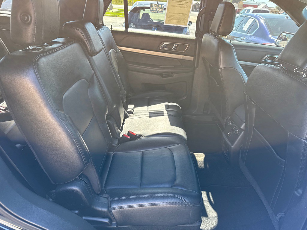 2018 Ford Explorer Image 12