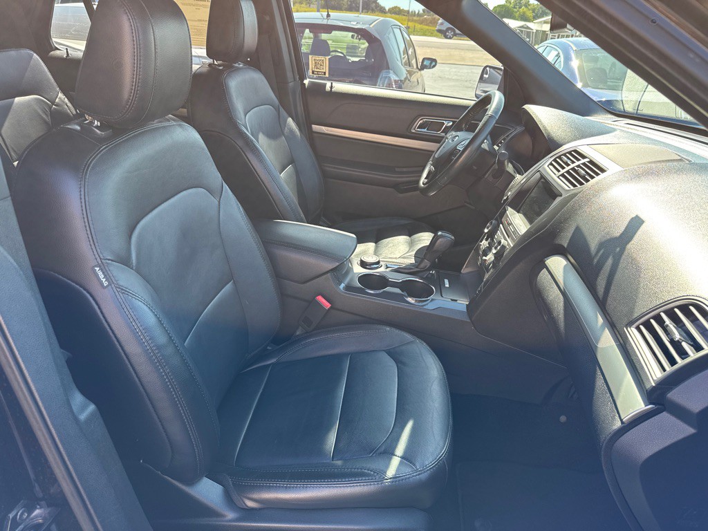 2018 Ford Explorer Image 14