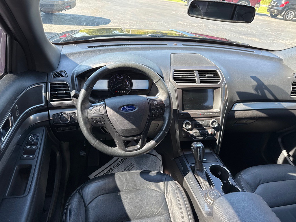 2018 Ford Explorer Image 17