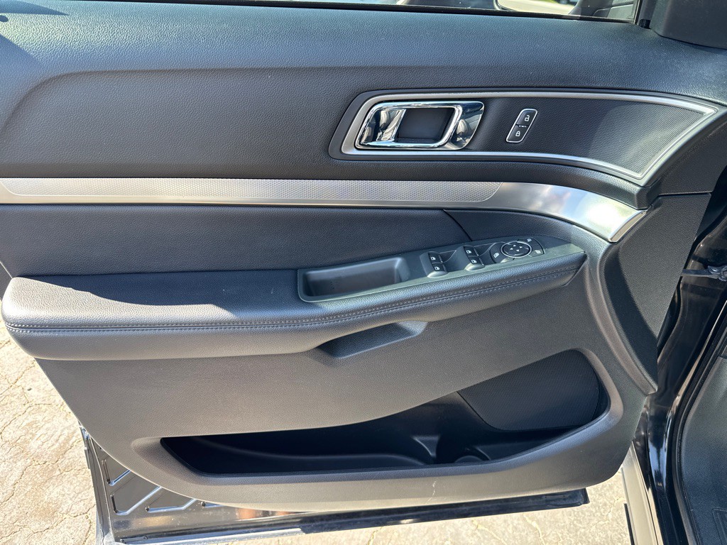 2018 Ford Explorer Image 19
