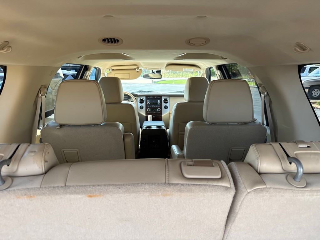 2012 Ford Expedition Image 10