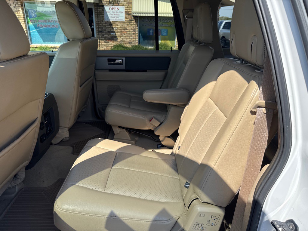 2012 Ford Expedition Image 16