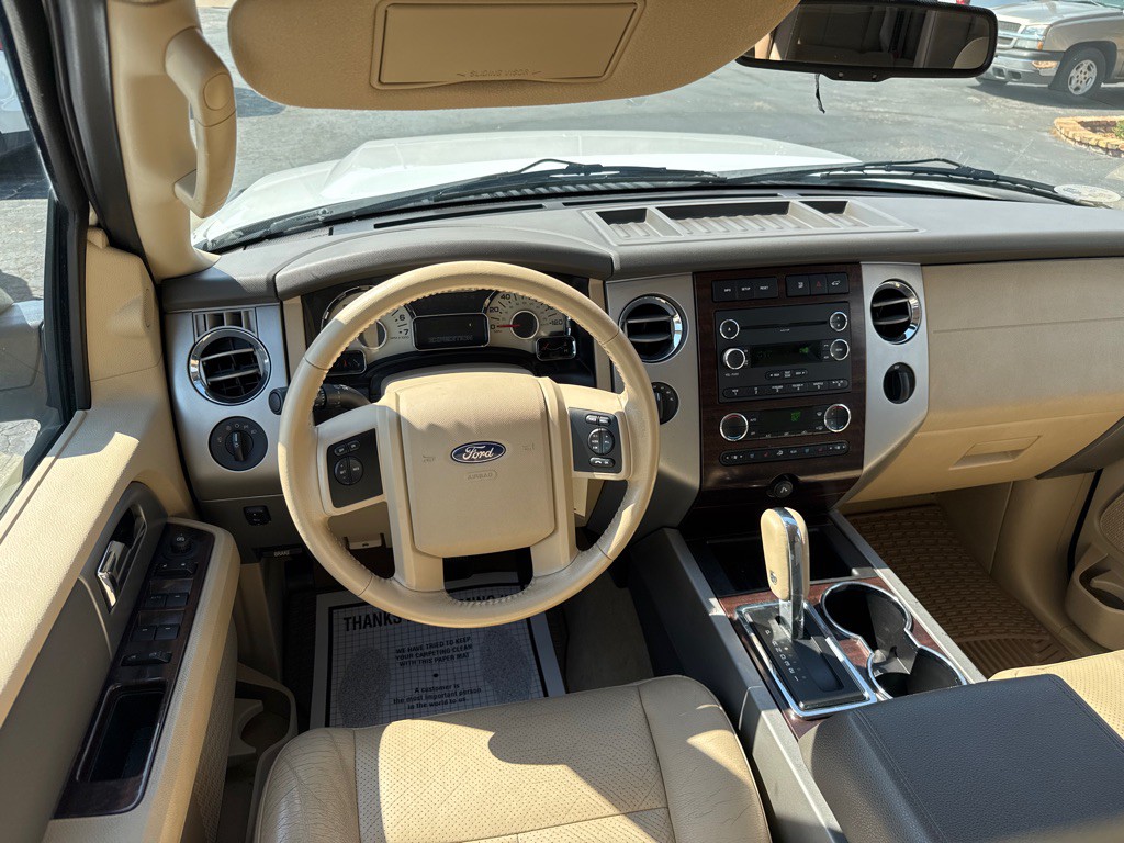 2012 Ford Expedition Image 17