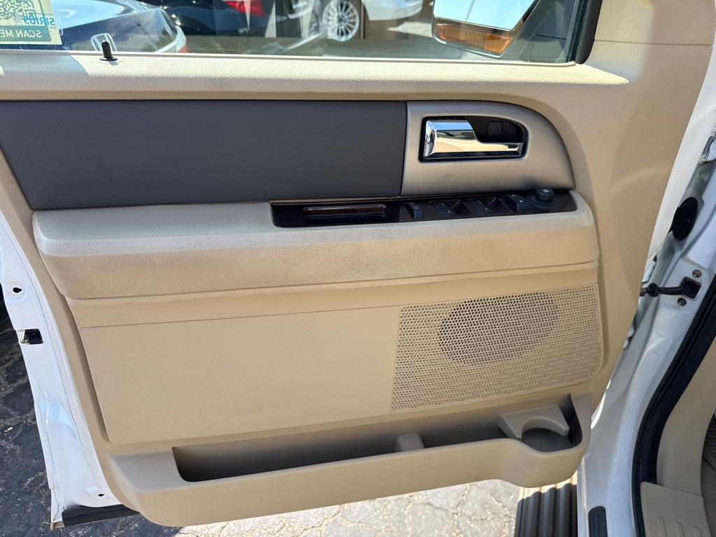 2012 Ford Expedition Image 19