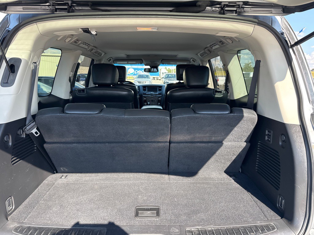 2017 Nissan Armada Image 9