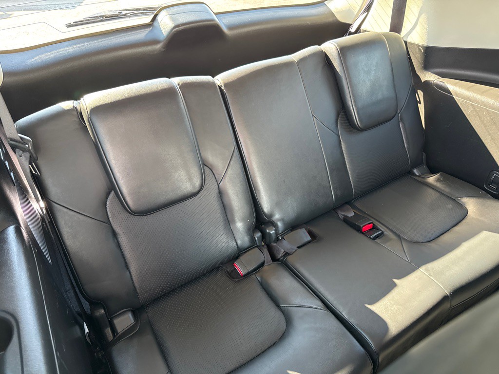 2017 Nissan Armada Image 11