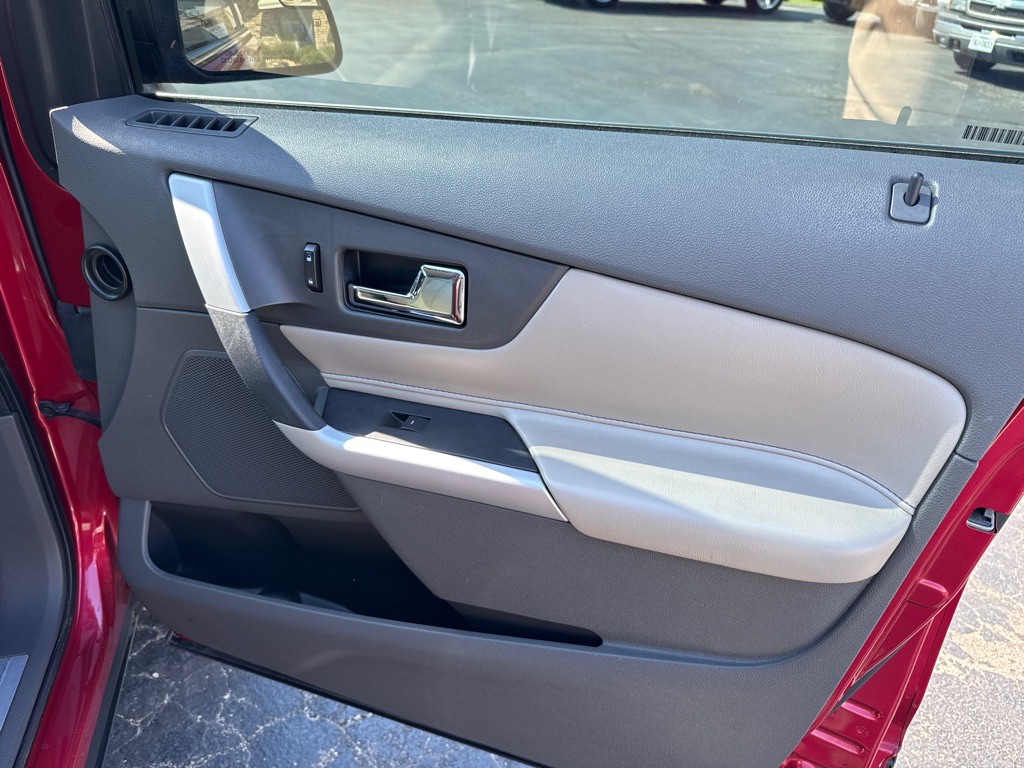 2012 Ford Edge Image 13