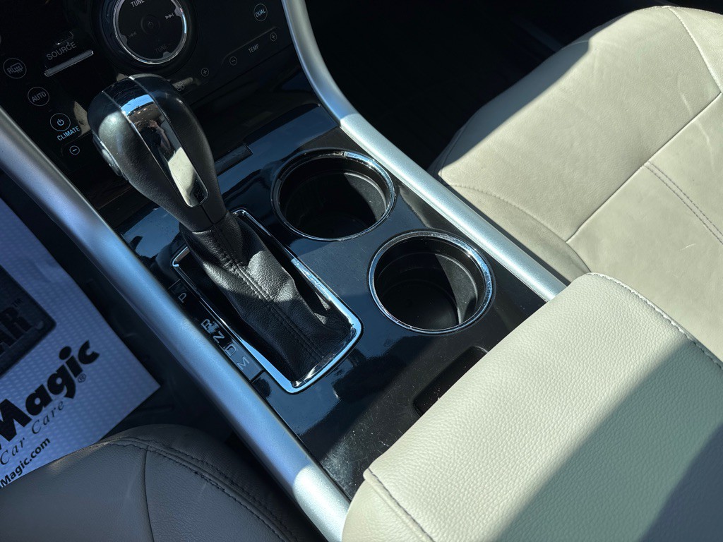 2012 Ford Edge Image 19