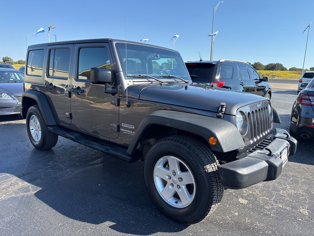 2017 Jeep Wrangler Unlimited Image 3
