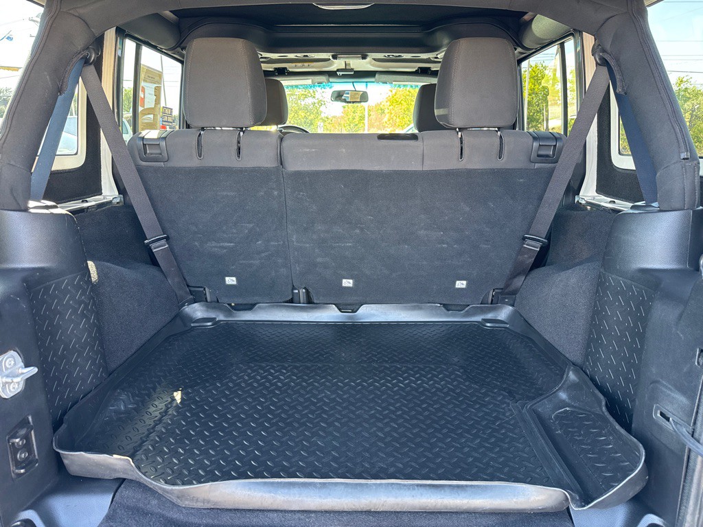 2017 Jeep Wrangler Unlimited Image 9