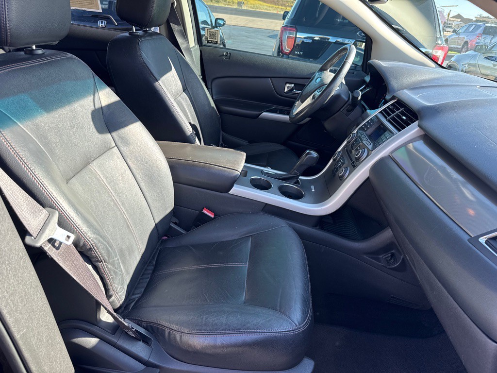 2014 Ford Edge Image 12