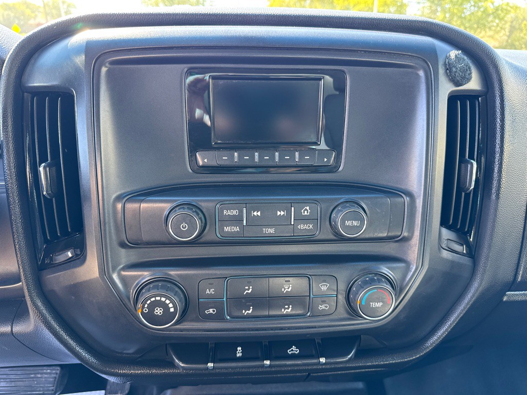 2015 Chevrolet Silverado 1500 Image 18