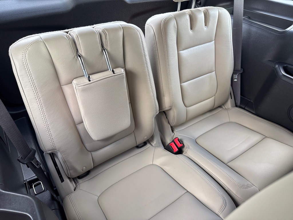 2015 Ford Explorer Image 11