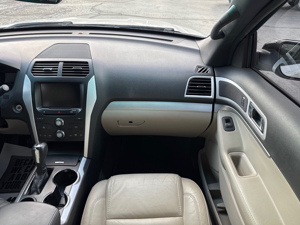 2015 Ford Explorer Image 13