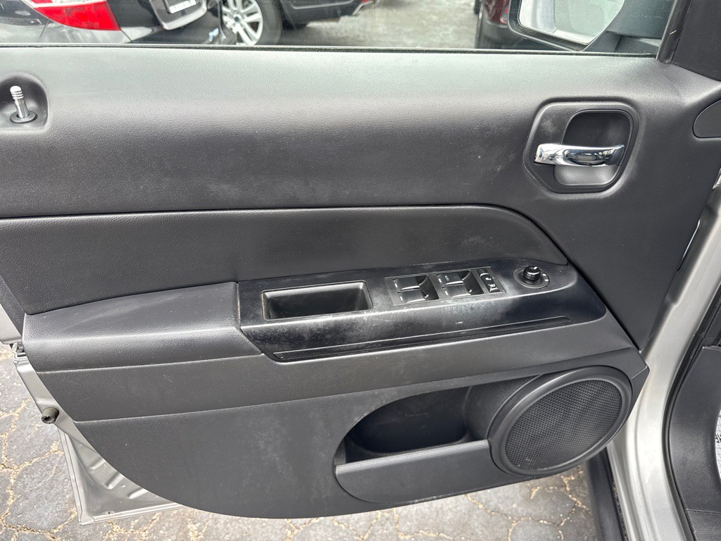 2016 Jeep Patriot Image 17