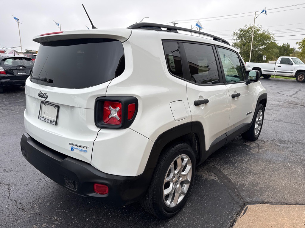 2017 Jeep Renegade Image 4