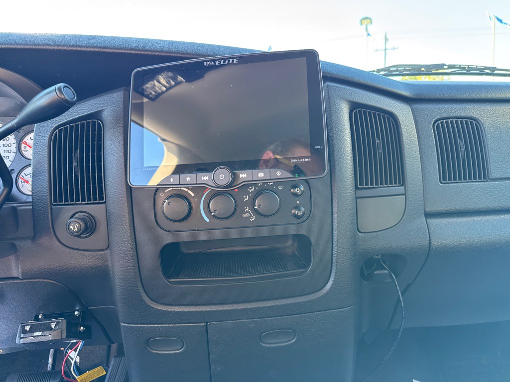 2003 Dodge Ram 2500 Image 18