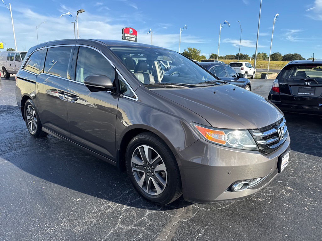 2016 Honda Odyssey Image 3