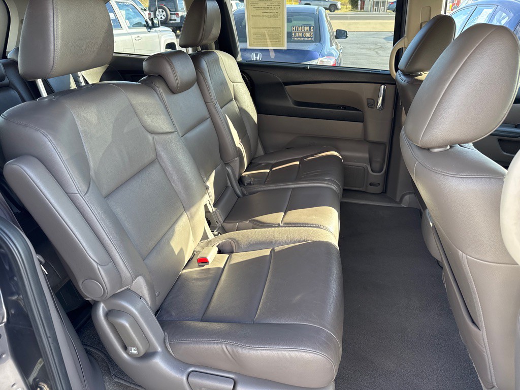 2016 Honda Odyssey Image 12