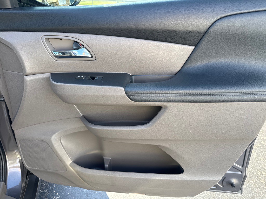 2016 Honda Odyssey Image 15