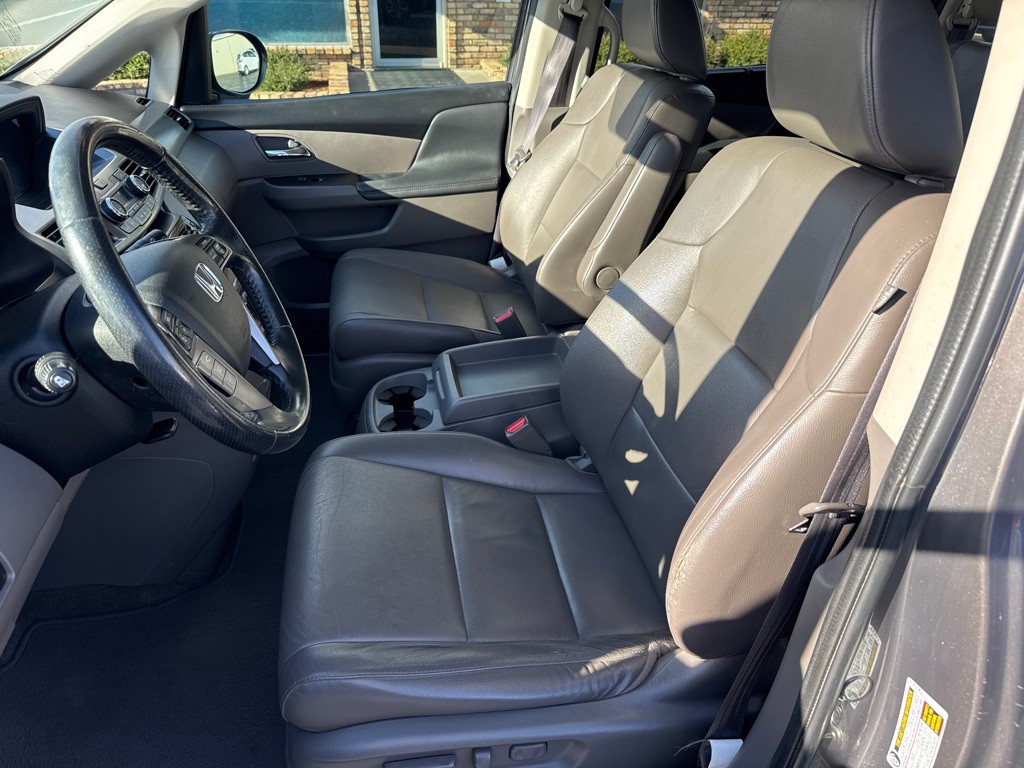 2016 Honda Odyssey Image 18