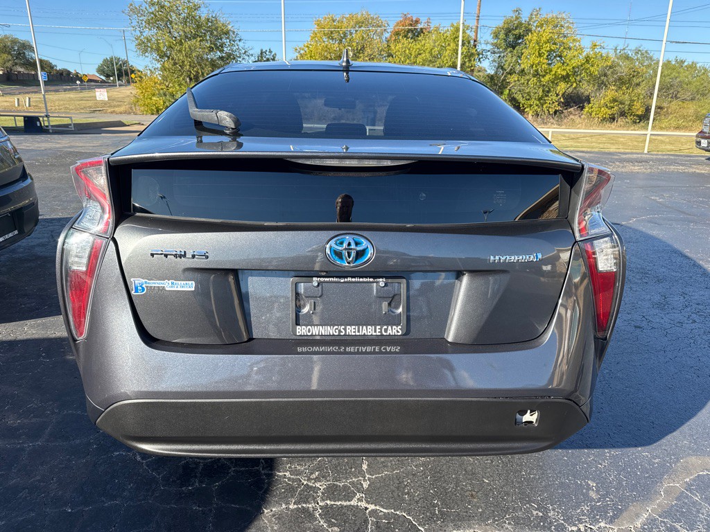 2016 Toyota Prius Image 5