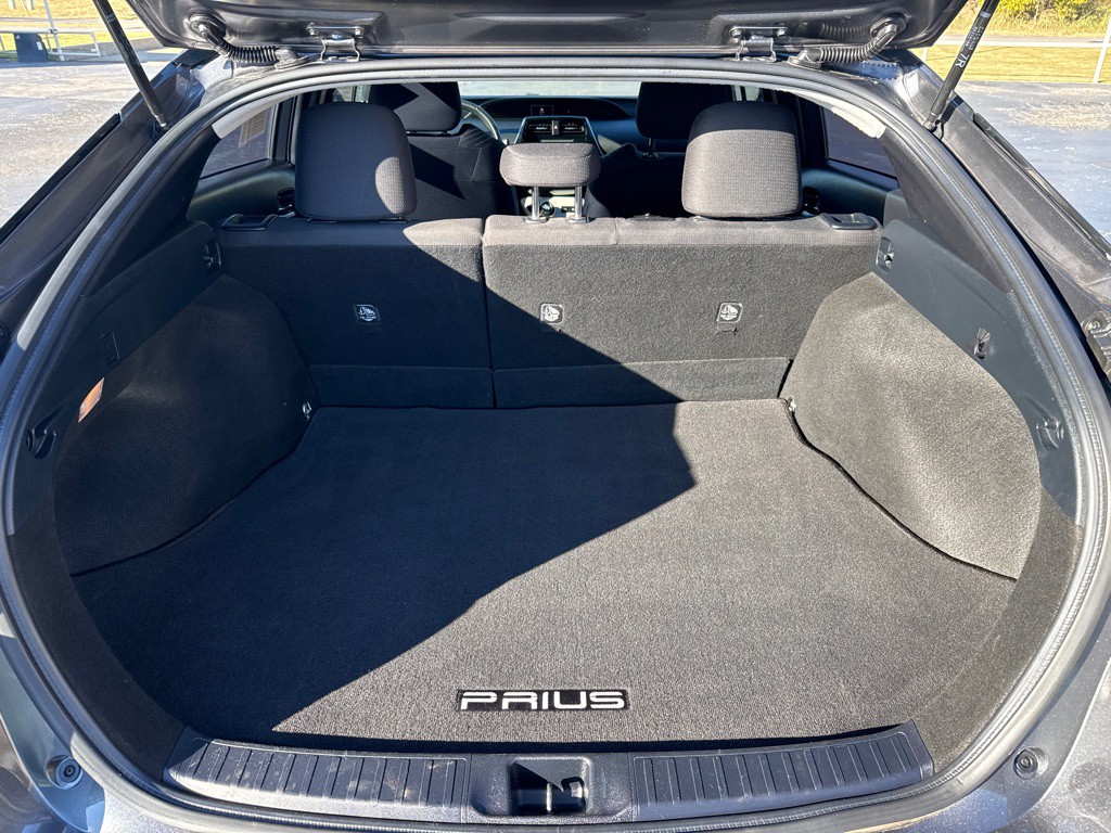 2016 Toyota Prius Image 9