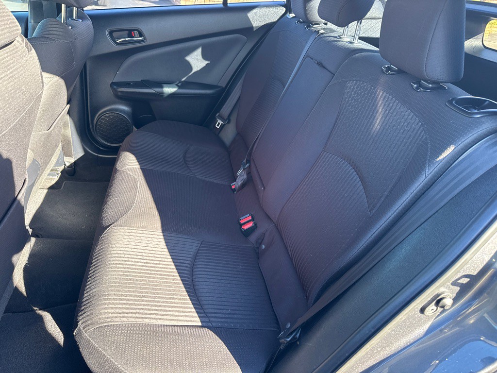 2016 Toyota Prius Image 14