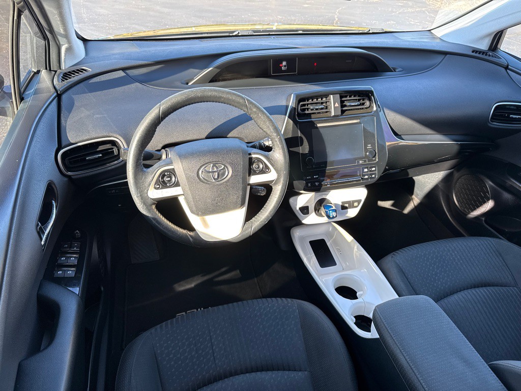 2016 Toyota Prius Image 15