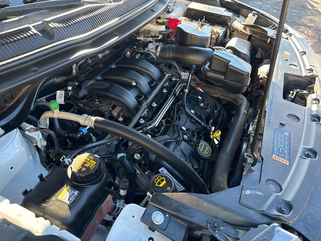 2018 Ford Explorer Image 24