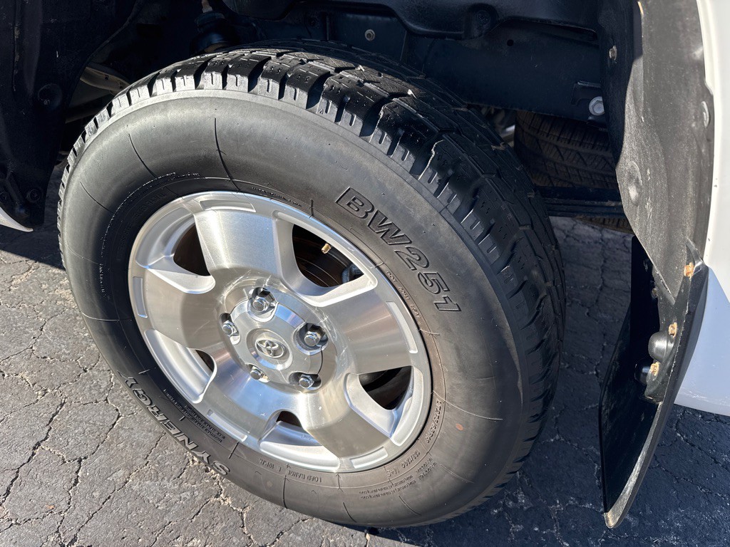 2020 Toyota Tundra Image 8