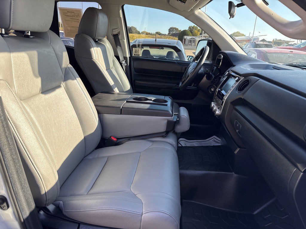 2020 Toyota Tundra Image 12