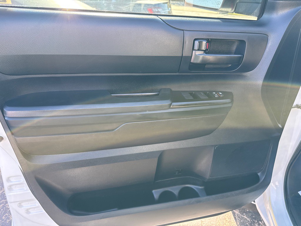 2020 Toyota Tundra Image 17