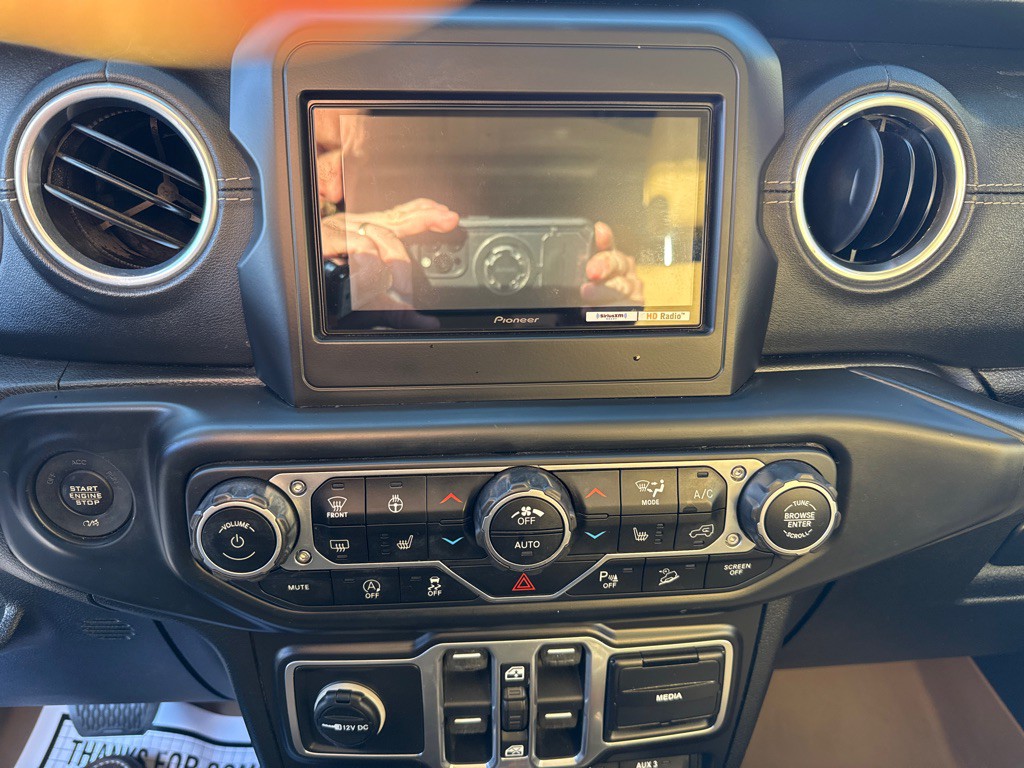 2018 Jeep Wrangler Unlimited Image 17