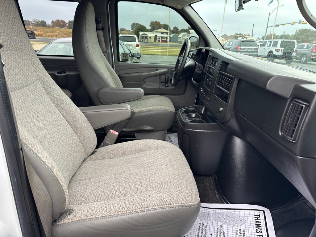 2012 Chevrolet Express Image 14