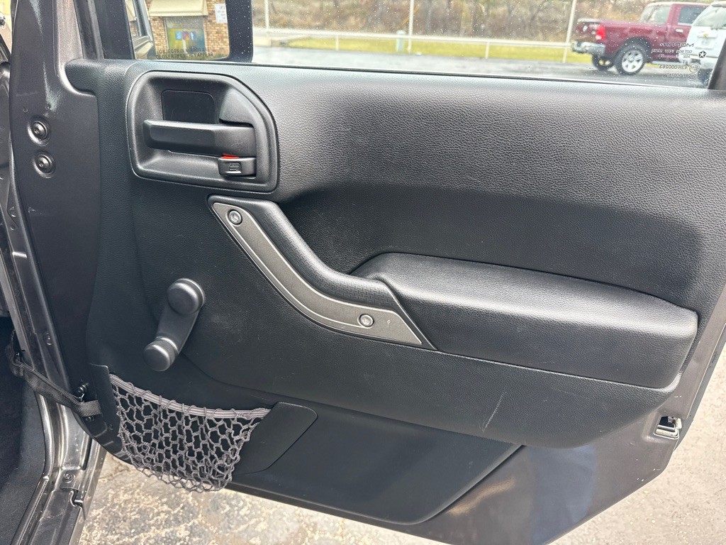 2017 Jeep Wrangler Unlimited Image 13