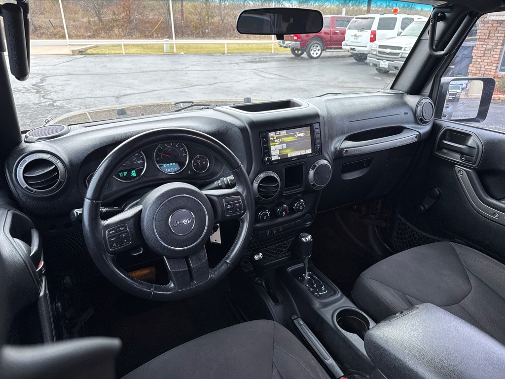 2017 Jeep Wrangler Unlimited Image 15