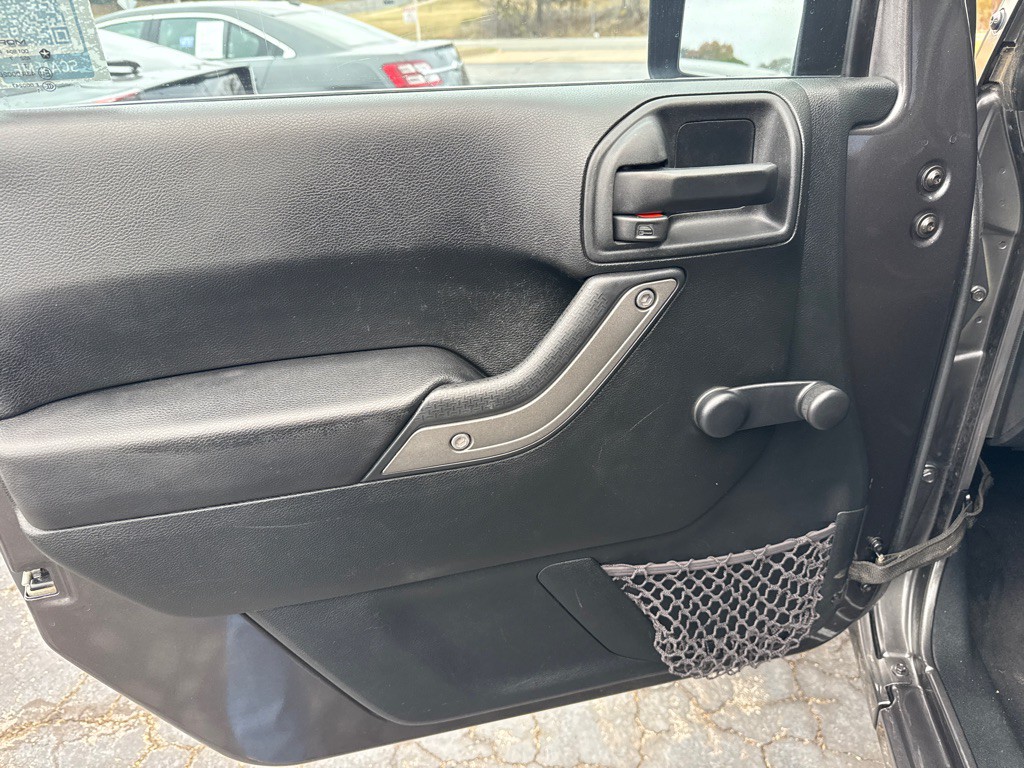 2017 Jeep Wrangler Unlimited Image 17