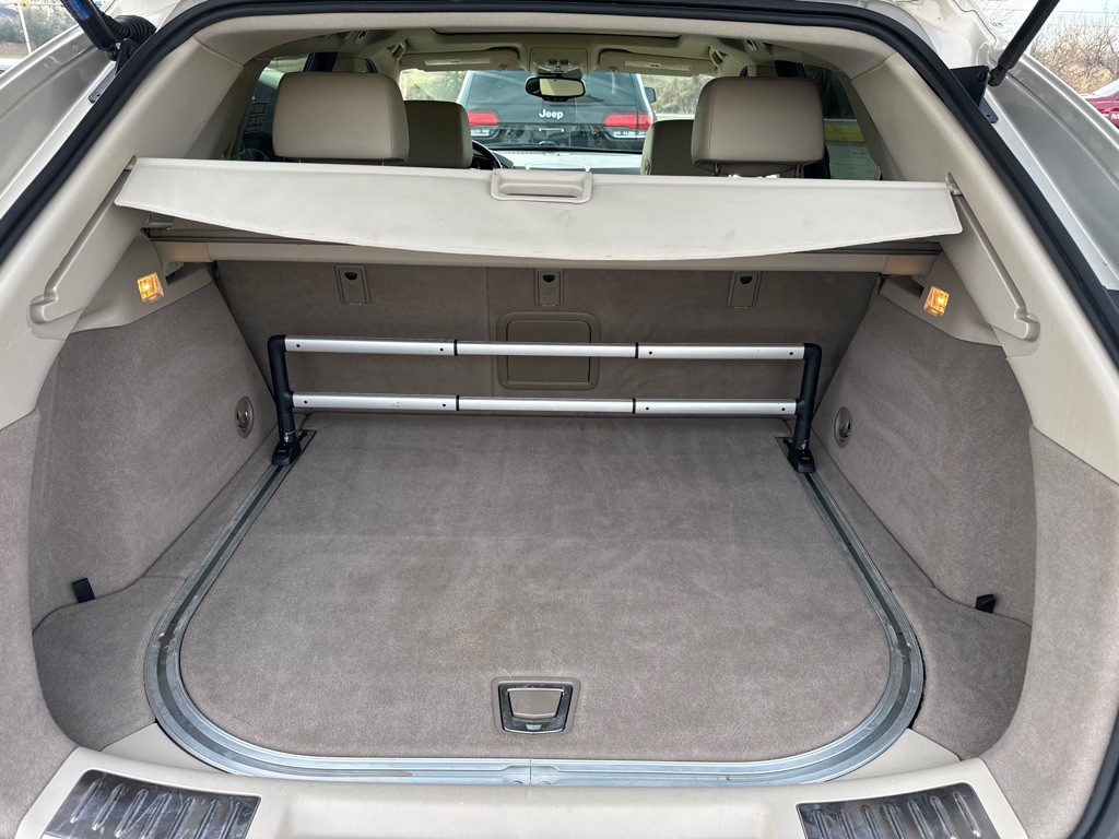 2012 Cadillac SRX Image 9