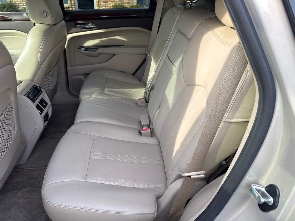 2012 Cadillac SRX Image 14