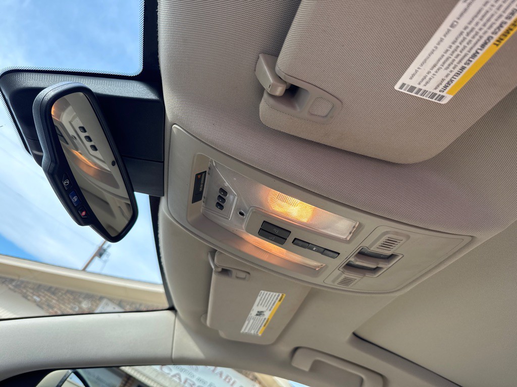 2012 Cadillac SRX Image 21