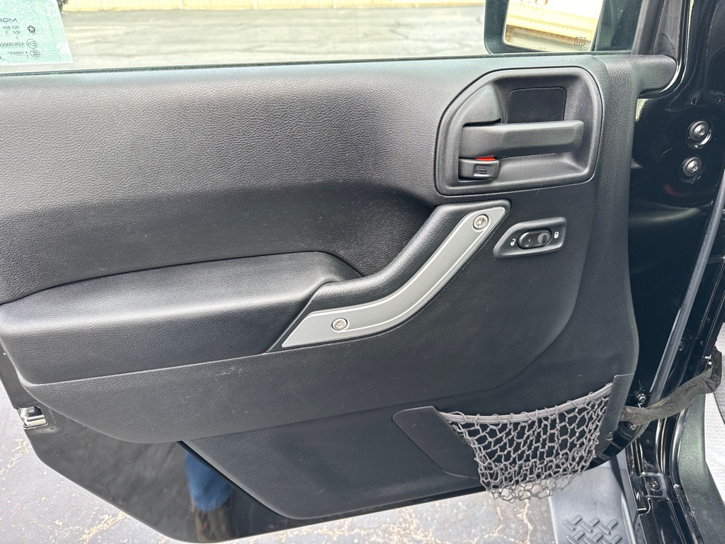 2016 Jeep Wrangler Unlimited Image 16